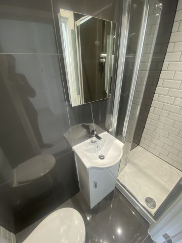 Room in a Shared Flat, Staplehurst Road, SE13 - Photo 5