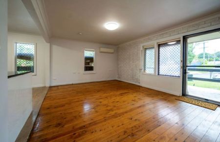 Modern Home with Seperate Retreat! - Photo 2