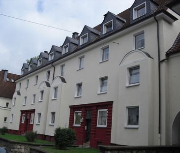 frisch modernisierte 2-Zimmerwohnung am Sedansberg! - Photo 1