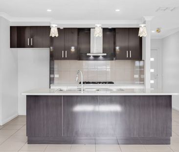 4 Bedroom Home & Room For The Tradie Or Caravan Owner - Photo 4