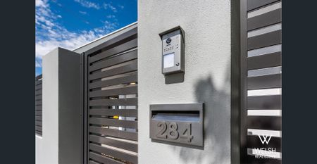 STUNNING HOME OPPOSITE TOMATO LAKE! - Photo 3