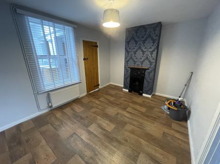 Beccles Road, Great Yarmouth, Bradwell - Photo 5