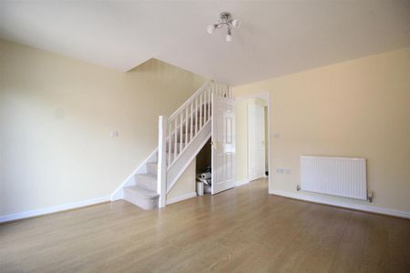 2 bedroom terraced house to rent - Photo 2
