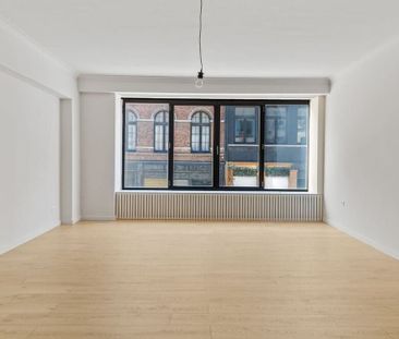 Appartement te huur in Antwerpen voor € 1.000 met 1 slaapkamer - Foto 3