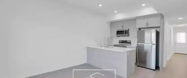 >>>DISCOUNTED RENT>> SEE BELOW>>>END UNIT: 1 Bedroom Ground Floor Unit | 727 Orchards Boulevard Southwest, Edmonton - Photo 1