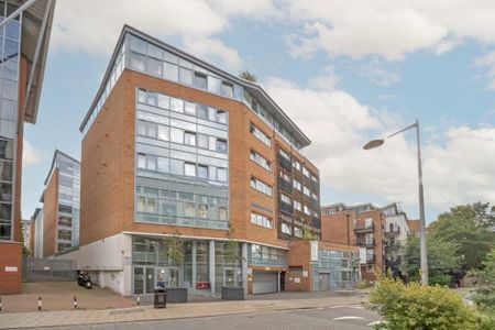 2 bedroom flat to rent - Photo 4
