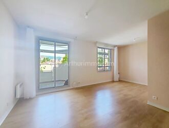 Location Appartement 1 pièces 30 m2 à Clermont-Ferrand - Photo 3