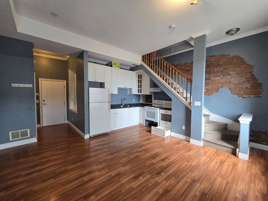 For Lease - 54 King Street Unit# 207, Clarington, Ontario - Photo 1