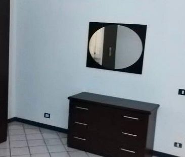 Guidonia trilocale arredato con balcone/p.auto - Photo 2
