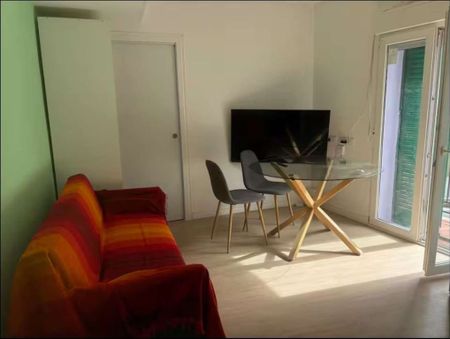 3 room luxury Flat for rent in Madrid, Spain - Photo 2
