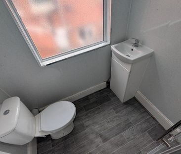 2 bedroom terraced house to rent - Photo 6