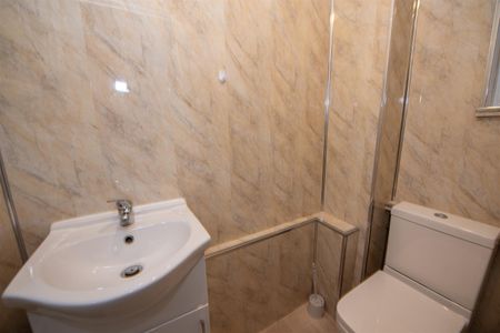 Kelvedon Gardens, Nottingham - Photo 5