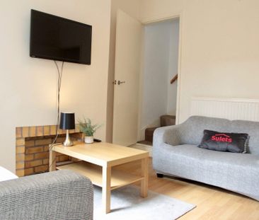 Edward Road (3 bed) - Photo 5