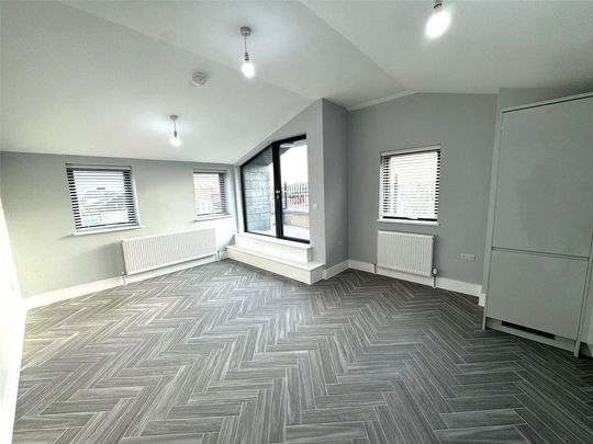 3 bedroom penthouse to rent - Photo 1