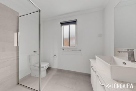 5 Newcastle Road, Rockbank VIC 3335 - House For Rent | Domain - Photo 5