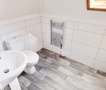 1 Bed Flat, Erleigh Road, RG1 - Photo 4