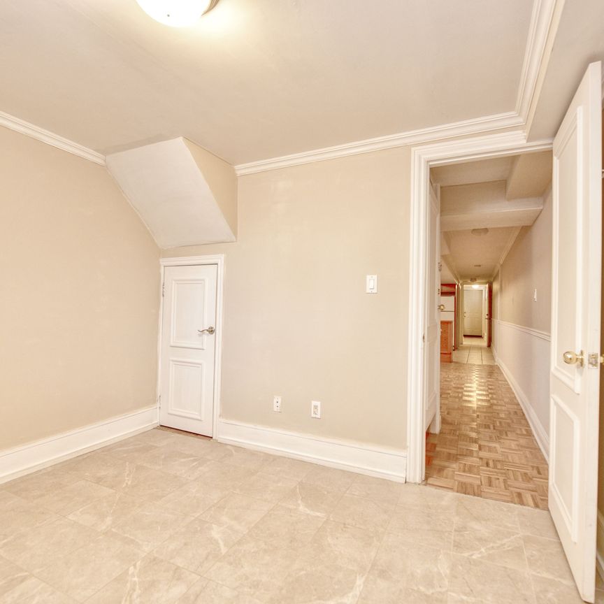 For Lease - 132 Spears Street Unit# Basement, Toronto, Ontario - Photo 1
