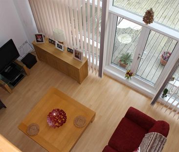 Imperial Point, Salford Quays, M50 - Photo 2