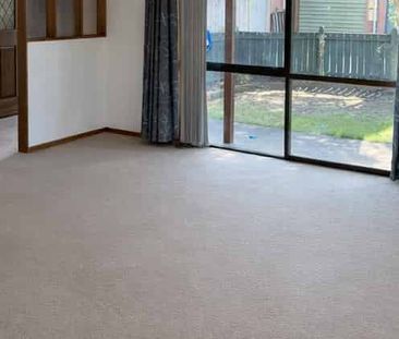 Family-Friendly 3-Bedroom Home with Secure Garage Parking - Photo 4