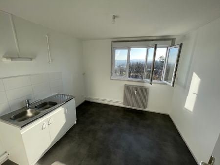 Location - Appartement T3 - 67 m² - Montbéliard - Photo 4