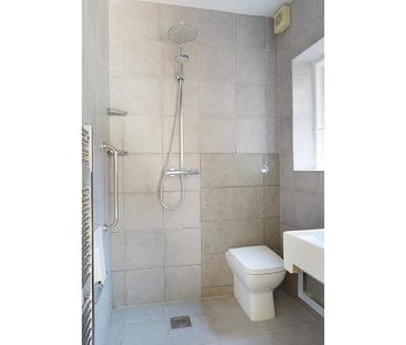 2 bedroom ground floor flat to rent - Photo 6