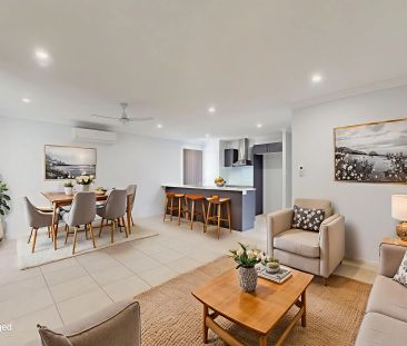 Charming 4-Bedroom Retreat in Mount Louisa! - Photo 1