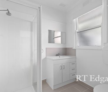 Cosy Living in Convenient Location - Photo 2