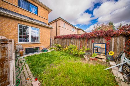 For Lease - 23 Sewells Lane Unit# Lower, Brampton, Ontario - Photo 2