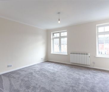 Lammas Court, Windsor, SL4 - Photo 3
