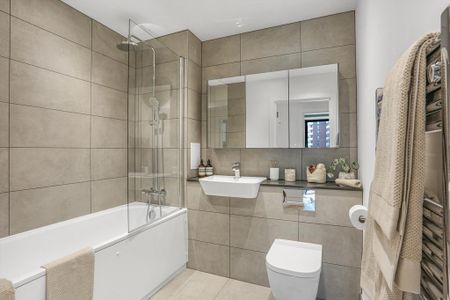 2 bedroom flat to rent - Photo 3