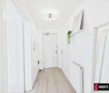 Price £1,000 pcm - Available Now - Unfurnished - Photo 1