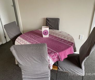 Modern fully furnished 2 bedrm with internet - Photo 5
