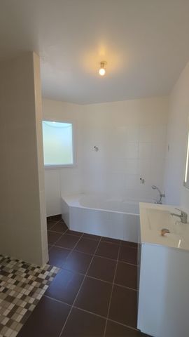 Location / Maison T5 - Photo 2
