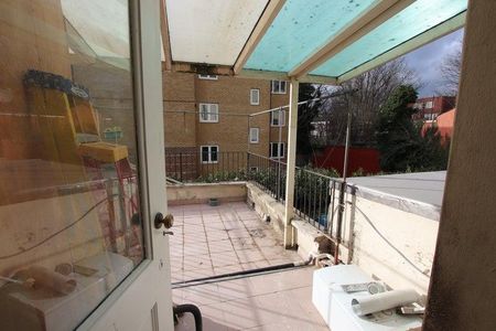 House share to rent - Photo 4