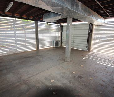 Number 6 - The Perfect Mix - Photo 2