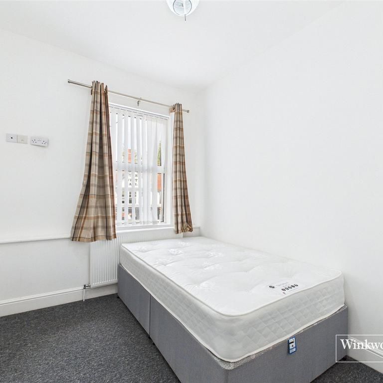 3 bedroom terraced house to rent - Photo 1