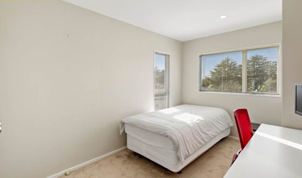 3 Double Bedroom, Great location - Photo 1