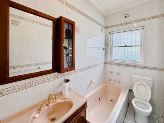 5 Middle St, Sydney - Photo 1