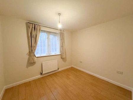 Jeavons Lane, Great Cambourne, Cambridge, CB23 - Photo 4