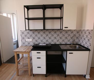 Location Appartement 2 pièces 39m² LILLE 59000 - Photo 2