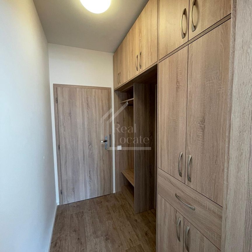 Apartment for rent, 1+KK - Studio, 33m - Photo 1