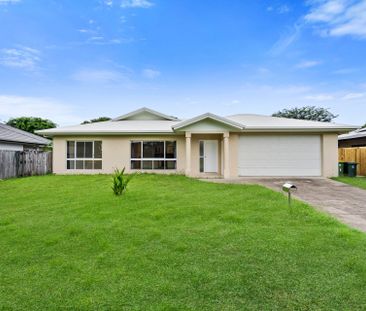 SPACIOUS HOME IN SOUGHT AFTER LOCATION! - Photo 6