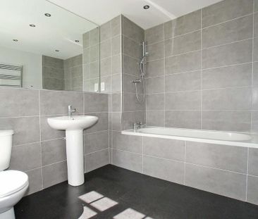 2 bedroom terraced house to rent - Photo 5