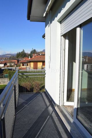 Trilocale via Carlo Besozzi 15, Centro, Gavirate - Photo 5
