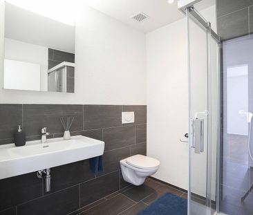 Schöne Attikawohnung mit zwei Terrassen - Photo 1