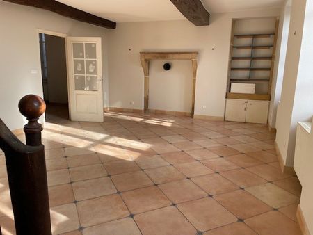 Location Maison 5 pièces 115m² CHANDON 42190 - Photo 4