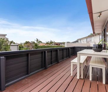Peaceful newly renovated brick cedar modern ... - Photo 3