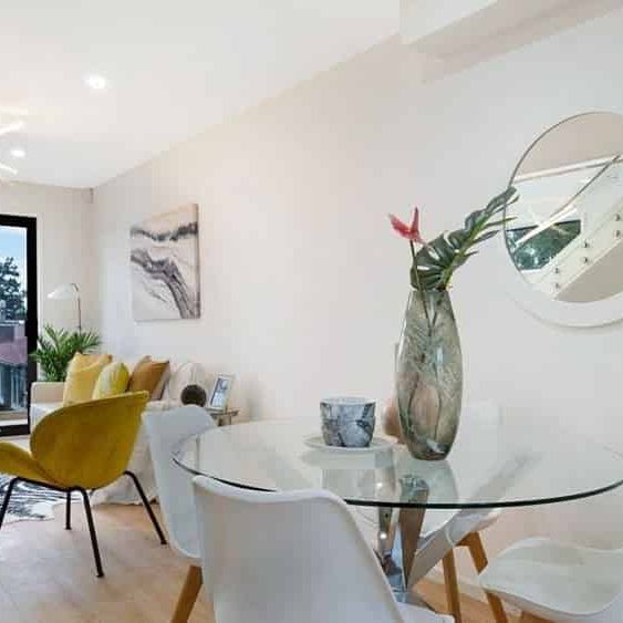 Modern 3BR Townhouse in New Lynn! - Photo 1