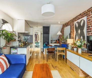 2 Bed Semi-Detached House, The Coach House, N4 - Photo 2