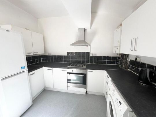 6 bedroom townhouse to rent - Photo 1